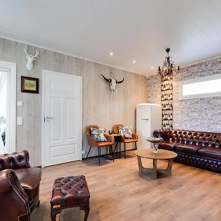 Luxury Santa Hill Villa