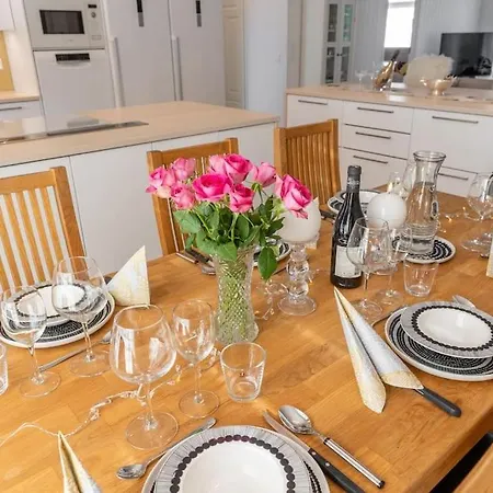 Luxury Santa Hill